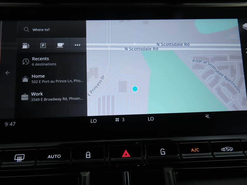 Used 2025 Aston Martin V8 Vantage Coupe image 15