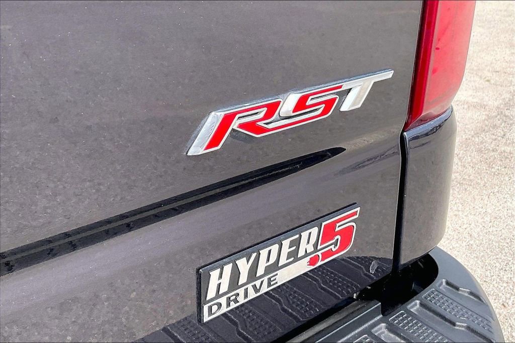 Used 2022 Chevrolet Silverado 1500 RST RWD image 21