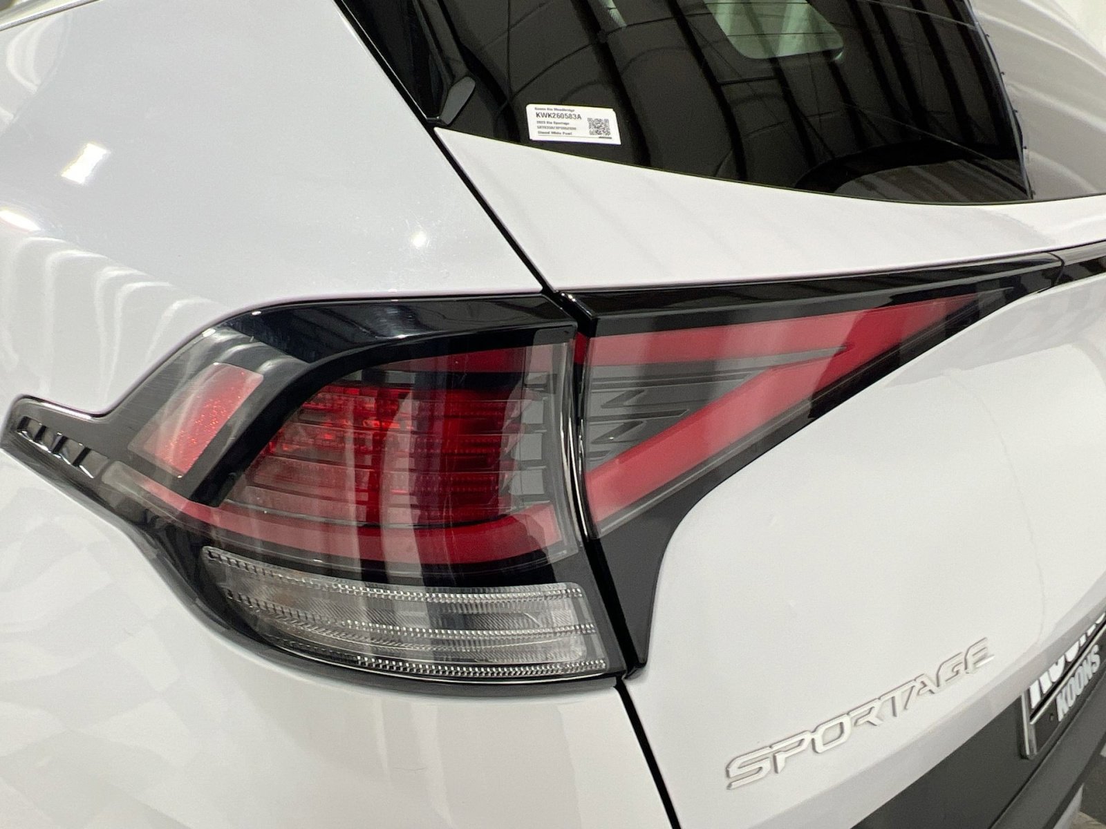 Used 2023 Kia Sportage EX image 16