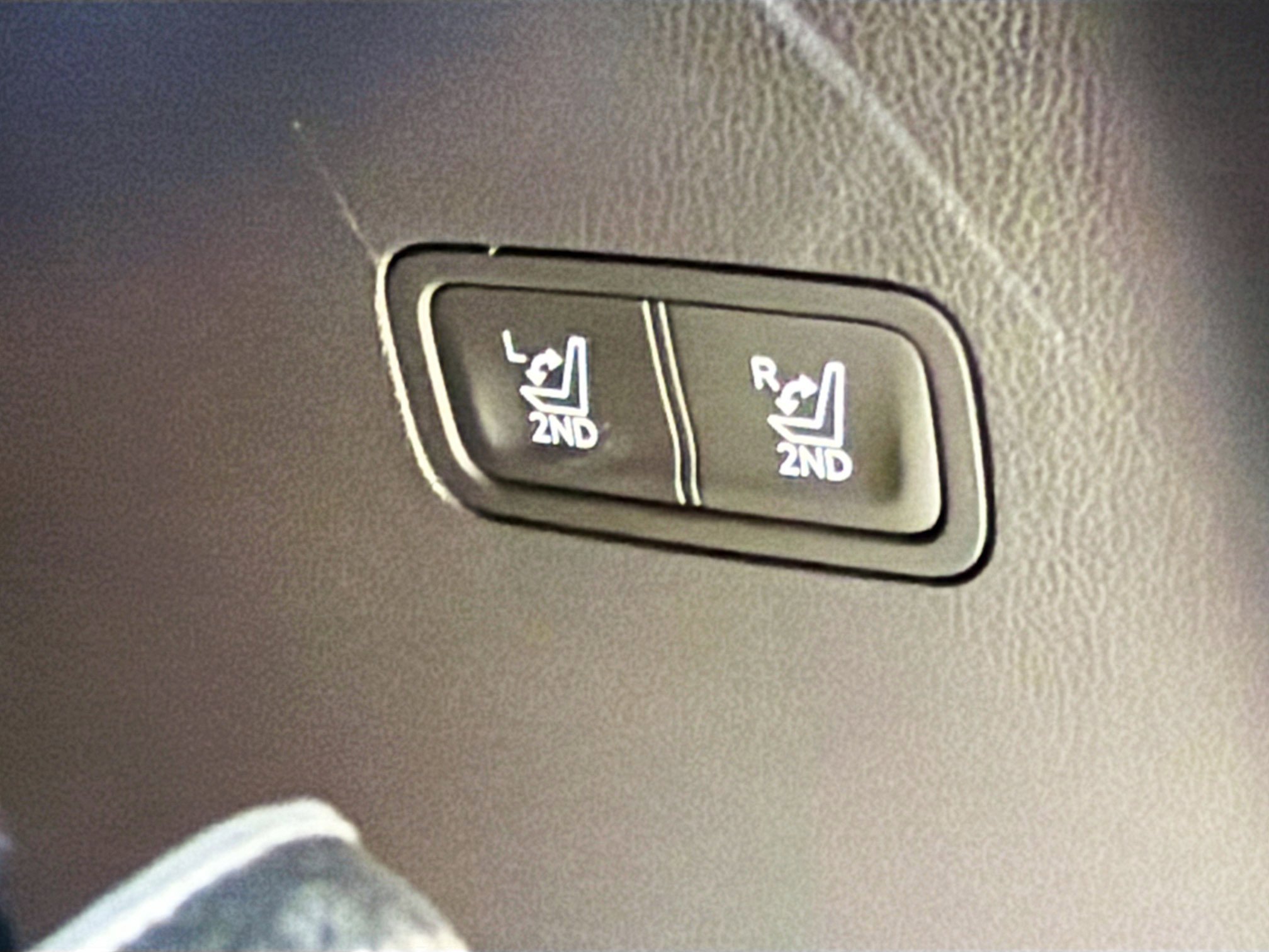 Used 2025 Hyundai Santa Fe Calligraphy image 13