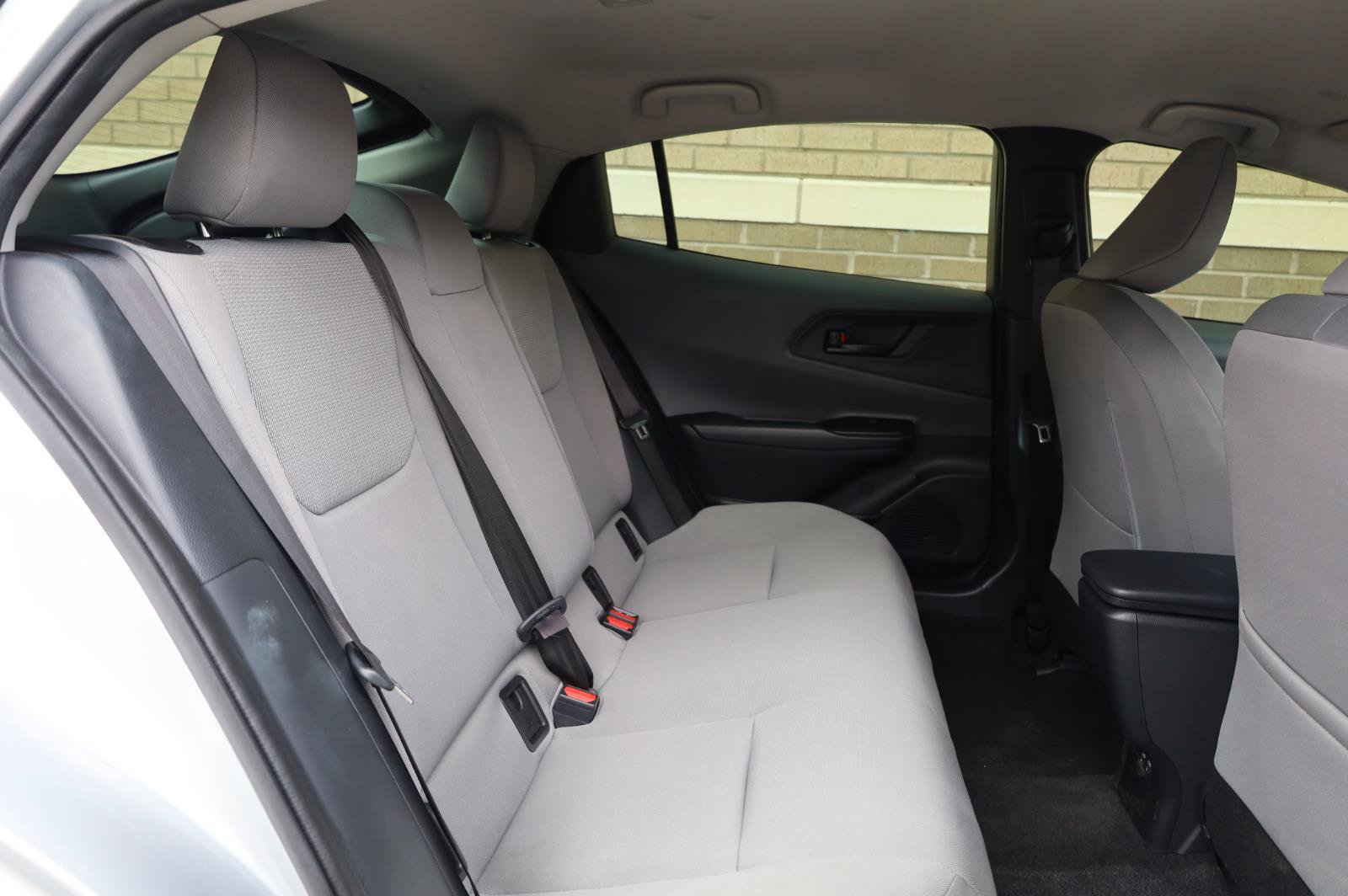 Used 2024 Toyota Prius LE FWD image 23