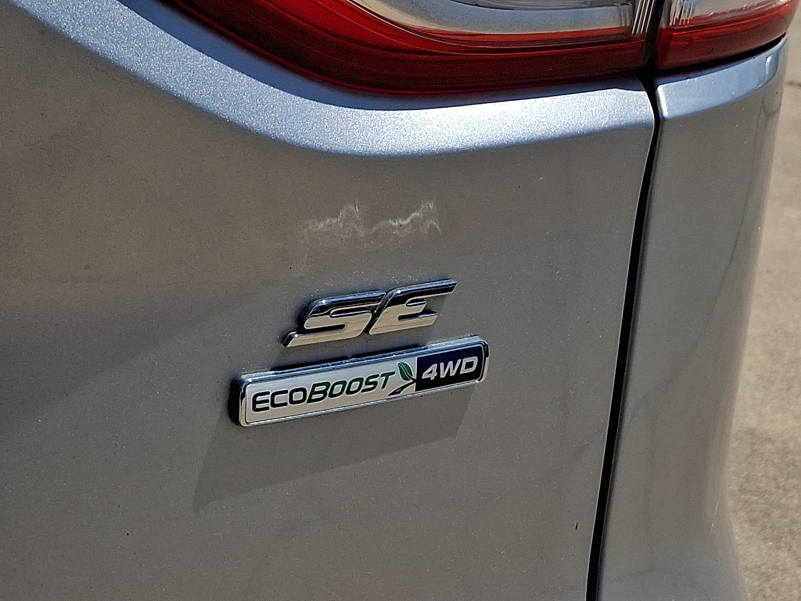Used 2016 Ford Escape SE AWD/4WD image 32