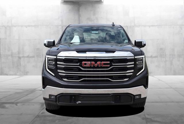 Used 2025 GMC Sierra 1500 SLT AWD/4WD image 4