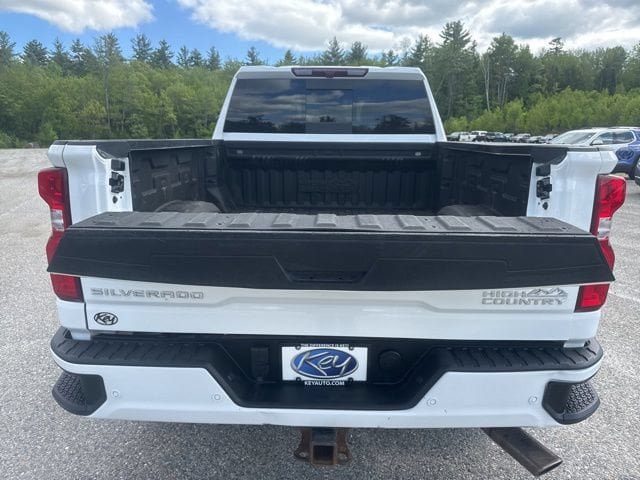 Used 2023 Chevrolet Silverado 2500 High Country w/ Z71 Off-Road Package AWD/4WD image 7
