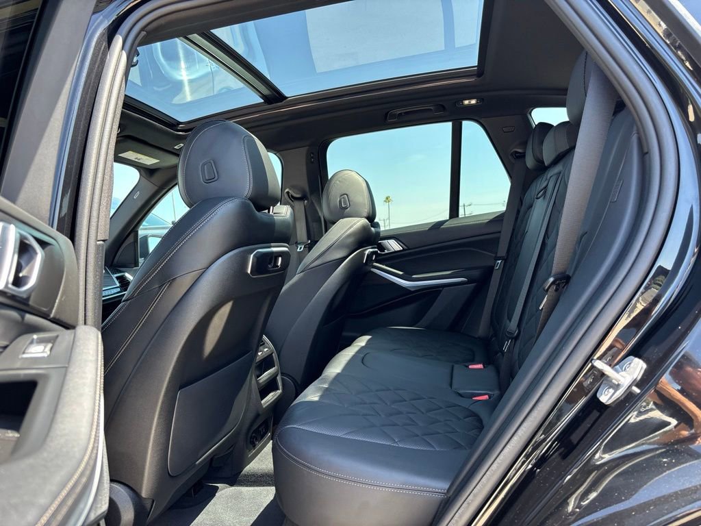 Used 2024 BMW X5 xDrive50e w/ Parking Assistance Package image 11