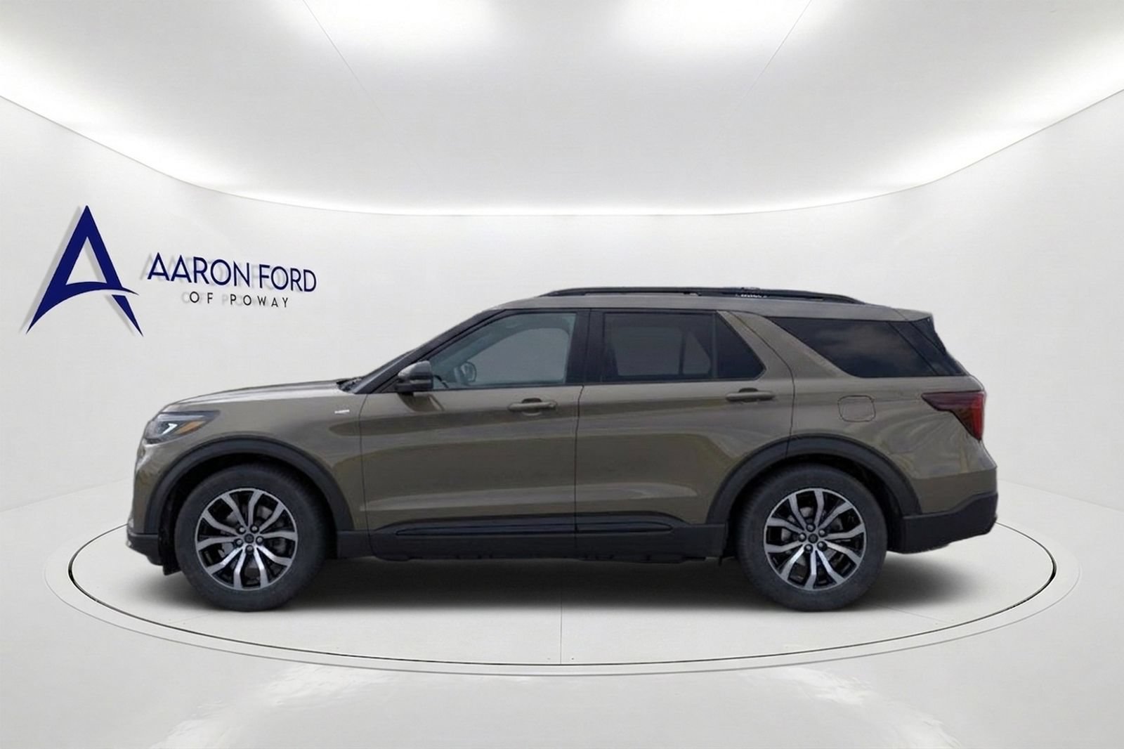 New 2026 Ford Explorer ST-Line w/ Premium Package RWD image 3