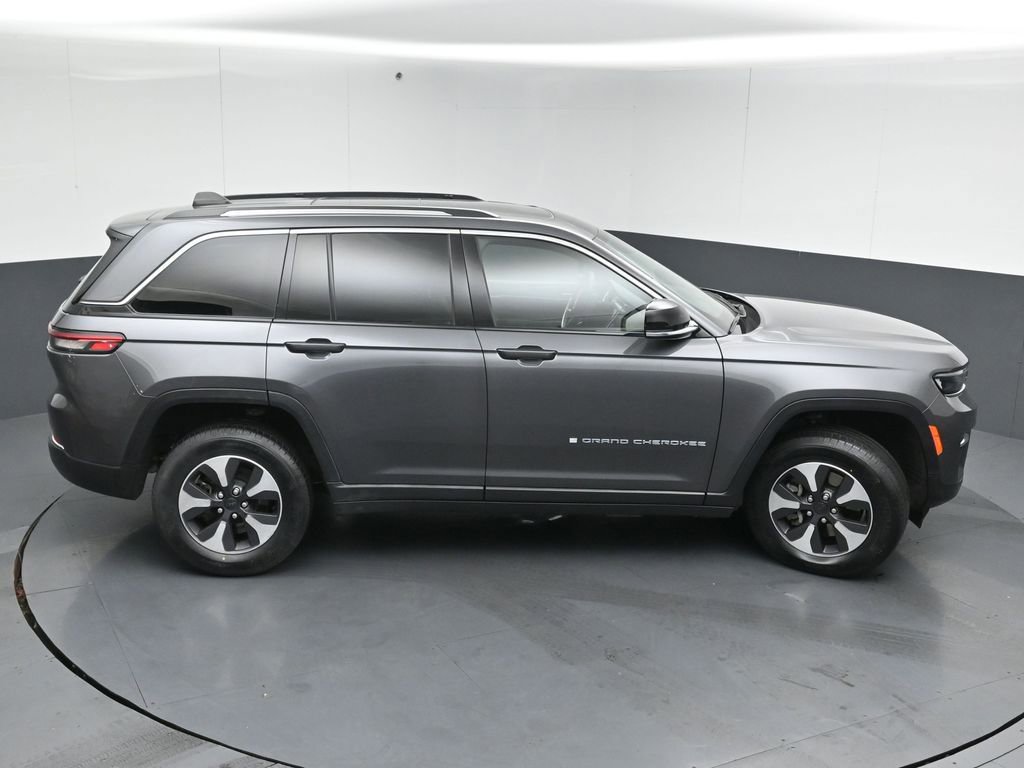 Used 2022 Jeep Grand Cherokee Limited 4xe image 46