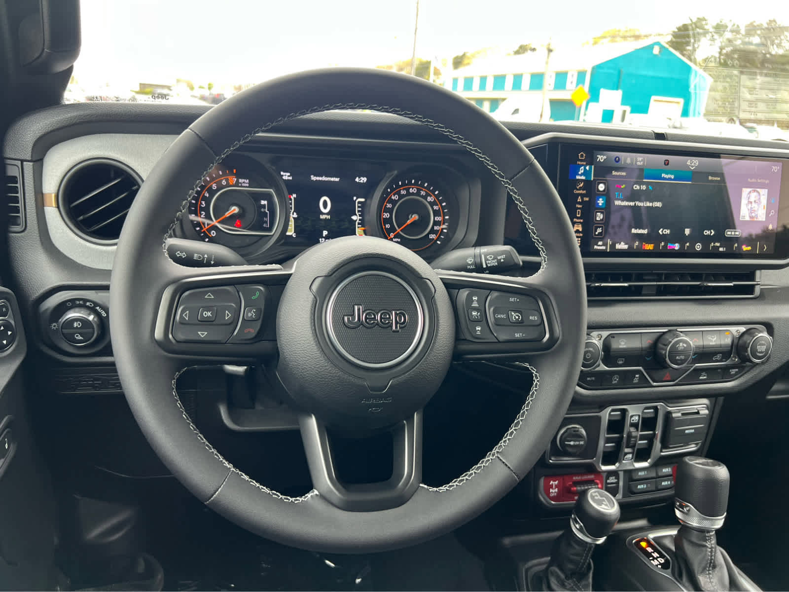 New 2025 Jeep Gladiator Sport image 15