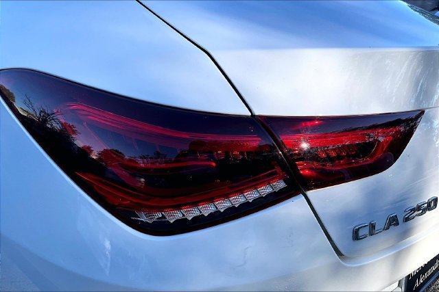 Certified 2022 Mercedes-Benz CLA 250 4MATIC image 25