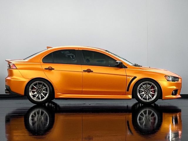 Used 2014 Mitsubishi Lancer Evolution GSR image 9