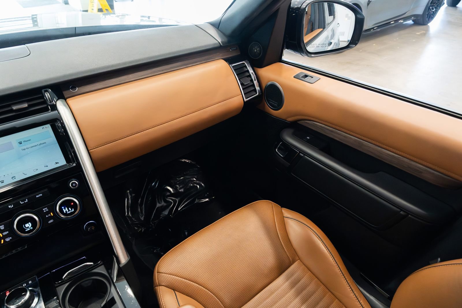 Used 2018 Land Rover Discovery HSE Luxury AWD/4WD image 10