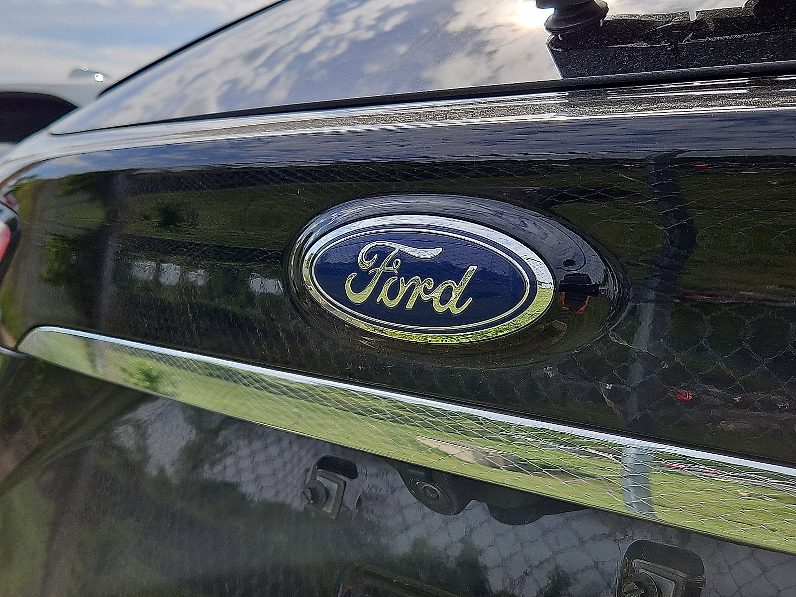 Used 2019 Ford Edge SEL AWD/4WD image 8