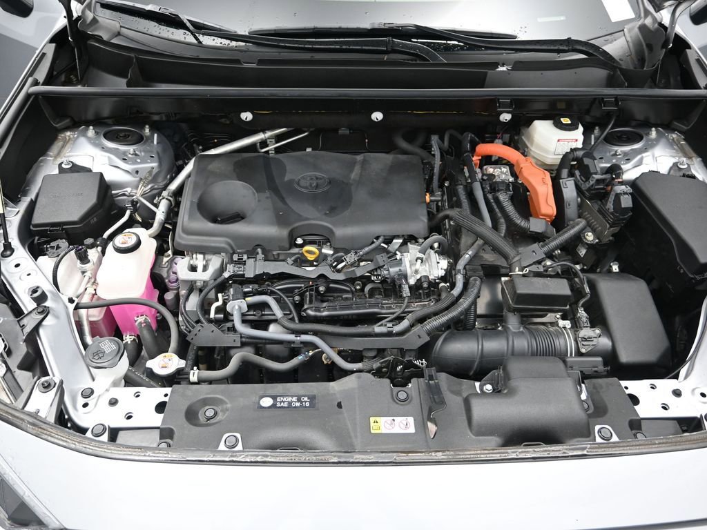 Used 2022 Toyota RAV4 LE image 19