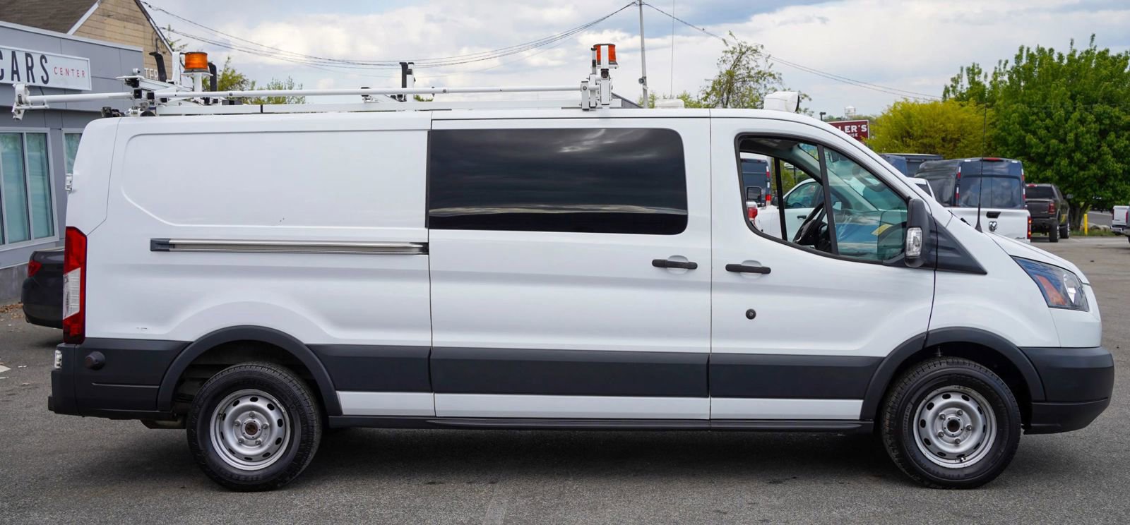 Used 2017 Ford Transit 350 148 Low Roof RWD image 7