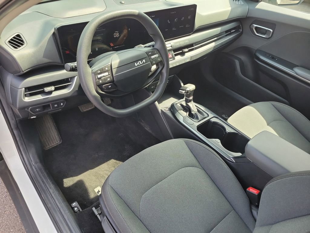 Used 2025 Kia K4 LXS FWD image 18