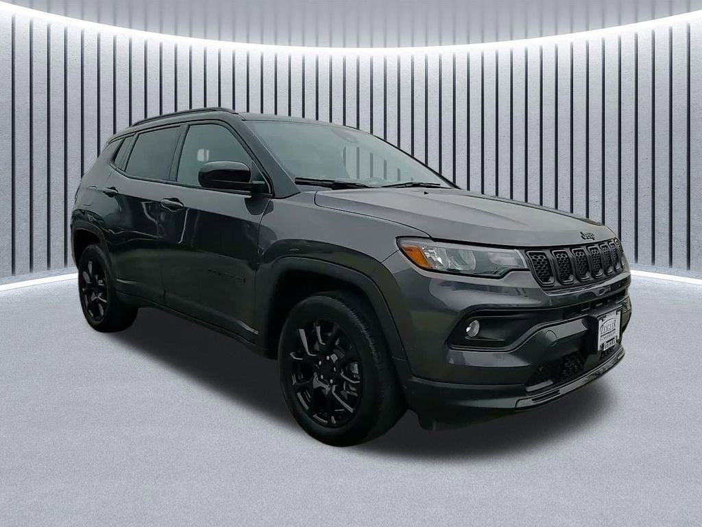Used 2023 Jeep Compass Altitude w/ Convenience Group