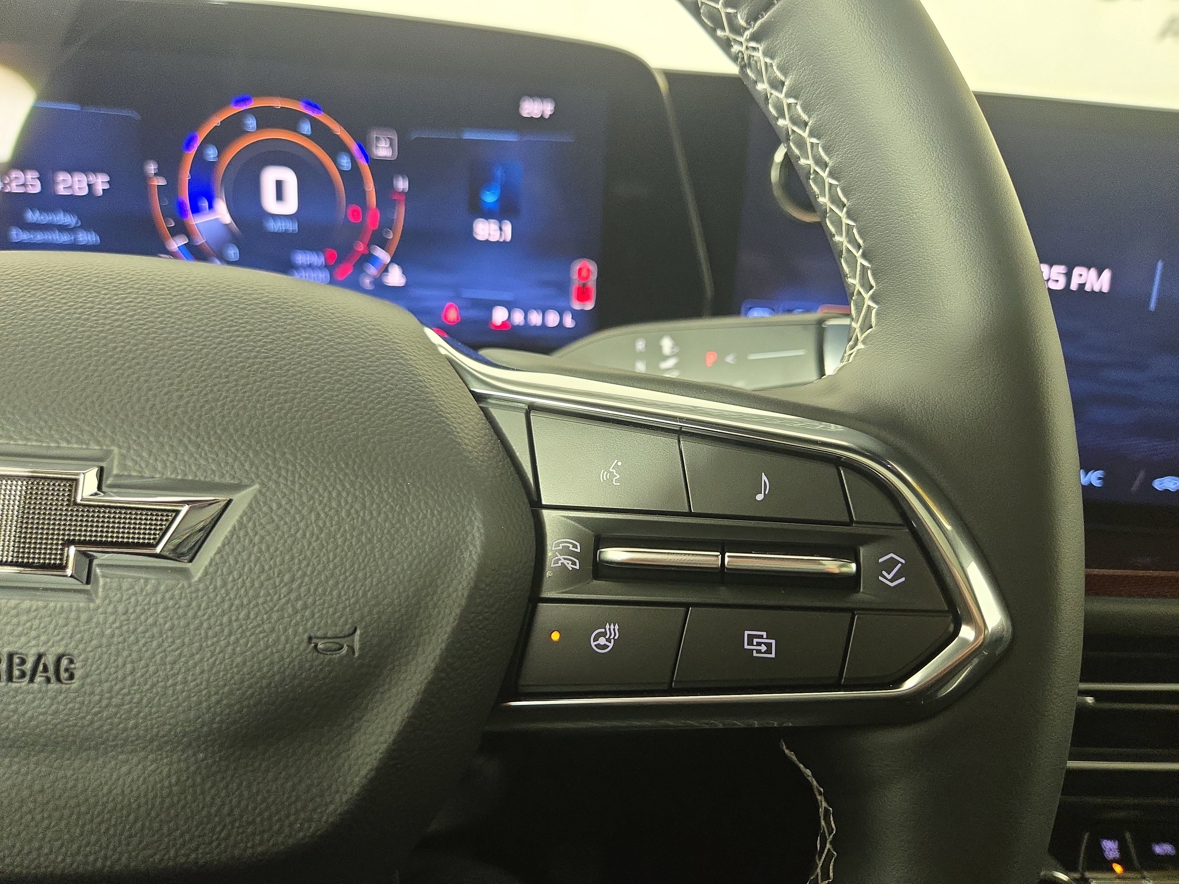 Certified 2025 Chevrolet Traverse Z71 image 17