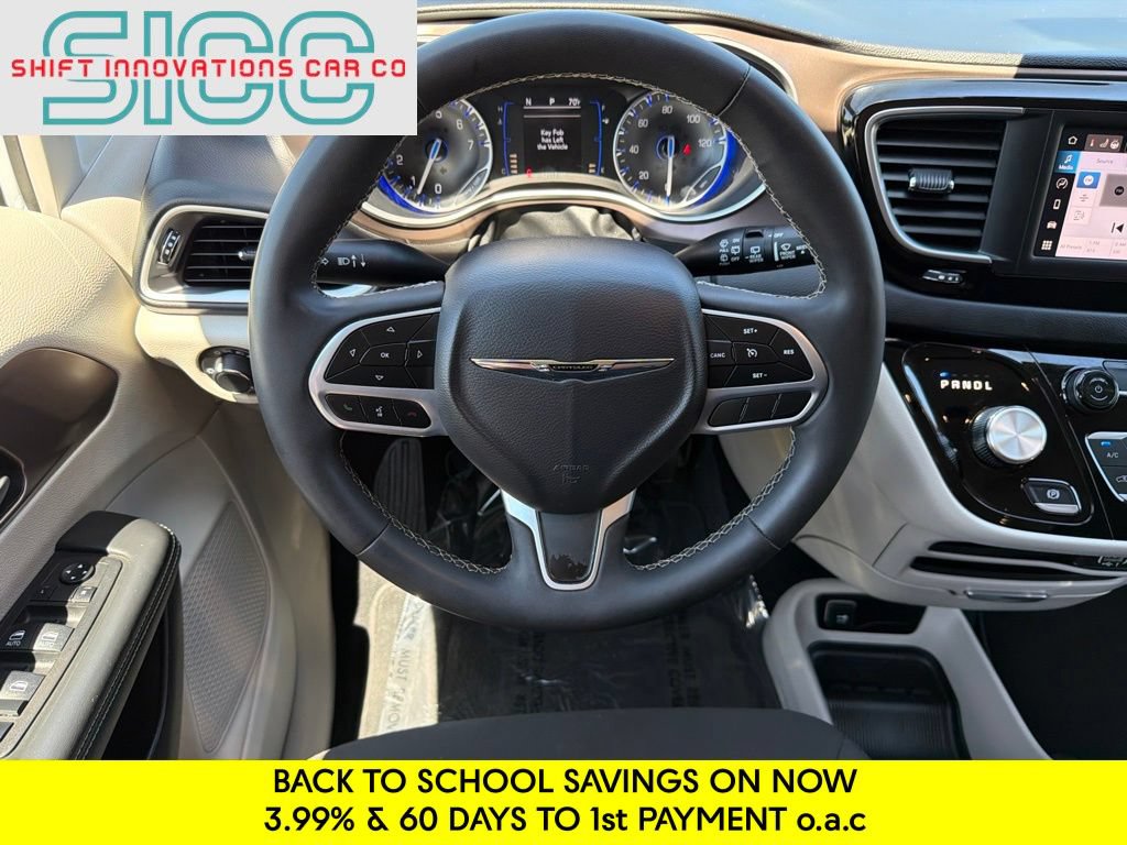 Used 2023 Chrysler Voyager LX FWD image 11