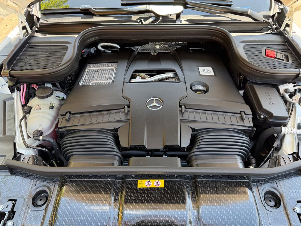 Used 2023 Mercedes-Benz Maybach GLS 600 4MATIC image 10