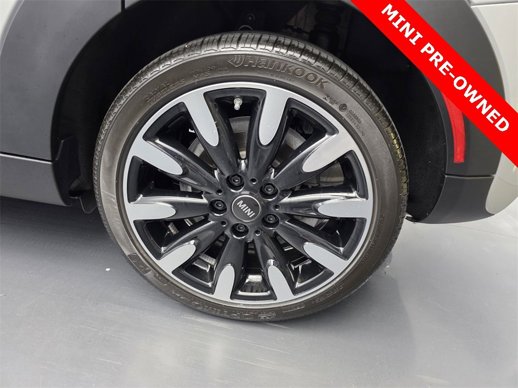 Used 2021 MINI Cooper S w/ Signature Upholstery Package image 17