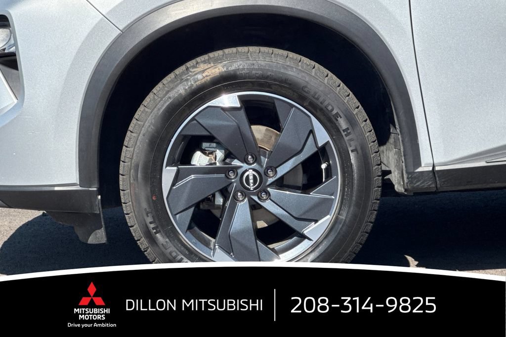 Used 2025 Nissan Rogue SV AWD/4WD image 30
