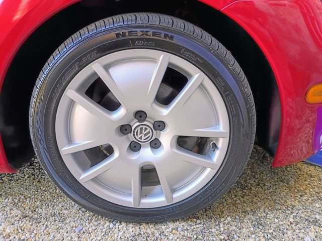Used 2002 Volkswagen Beetle S image 24