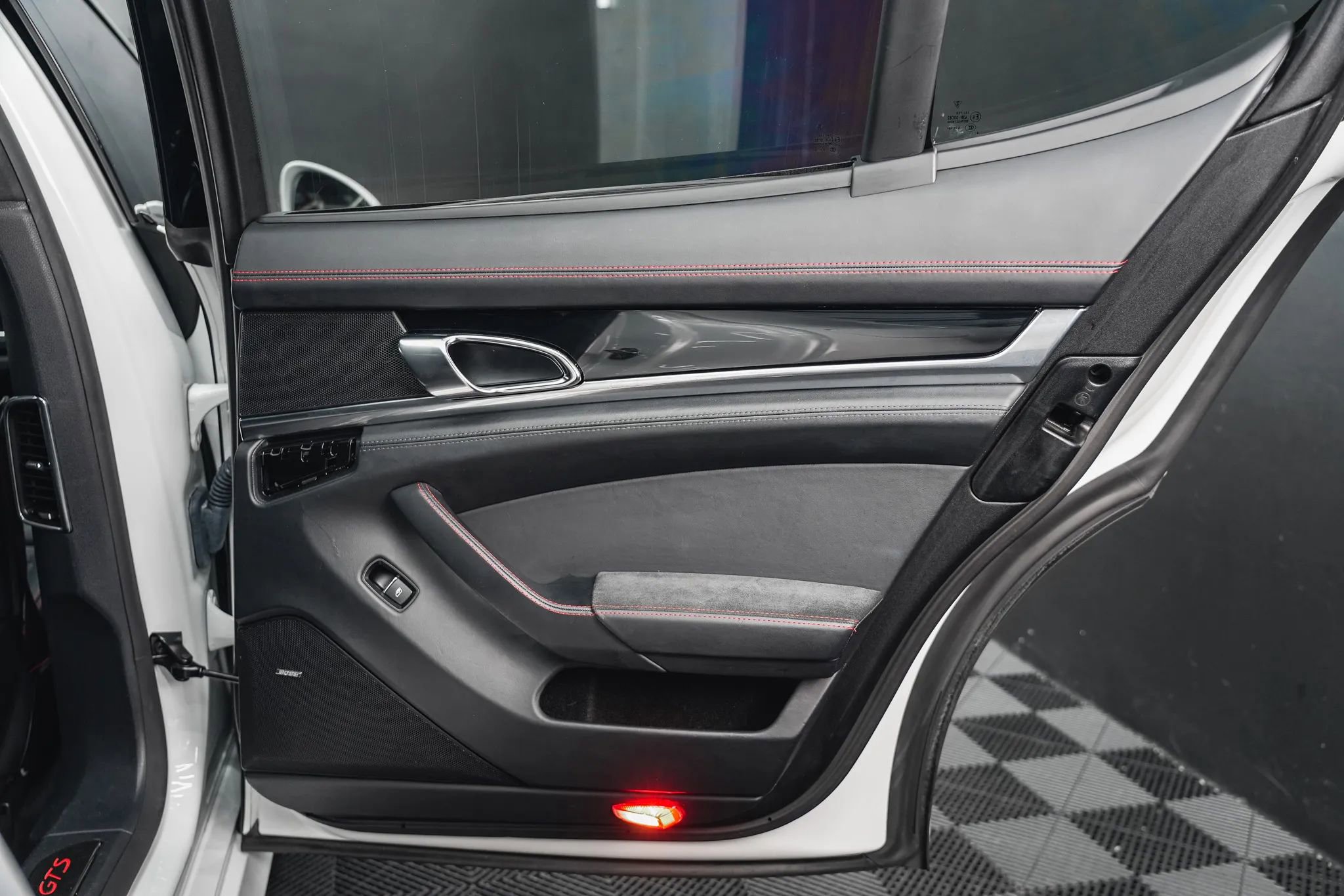 Used 2015 Porsche Panamera GTS w/ Premium Package Plus image 54