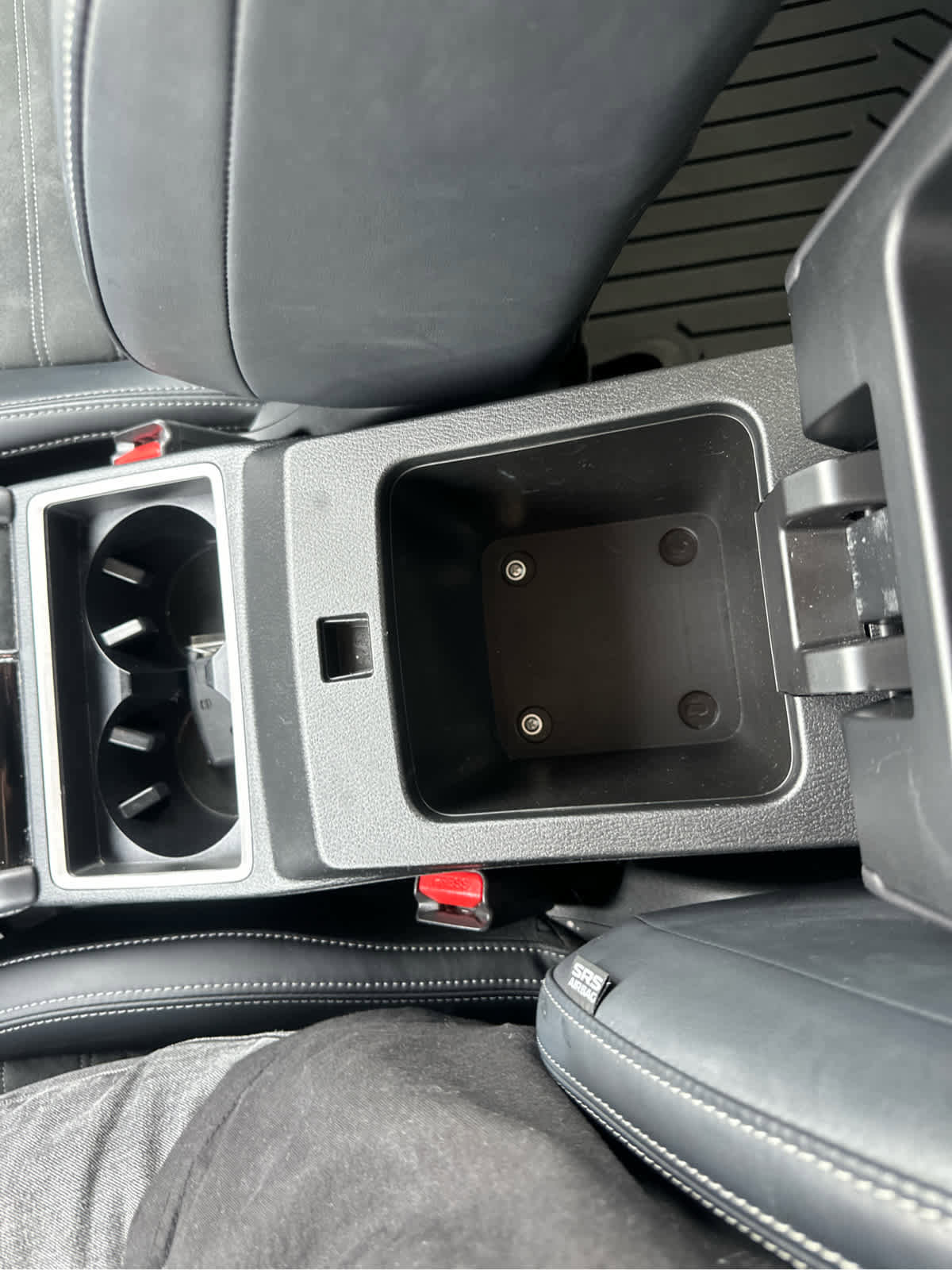 Used 2024 Mitsubishi Outlander SE image 33