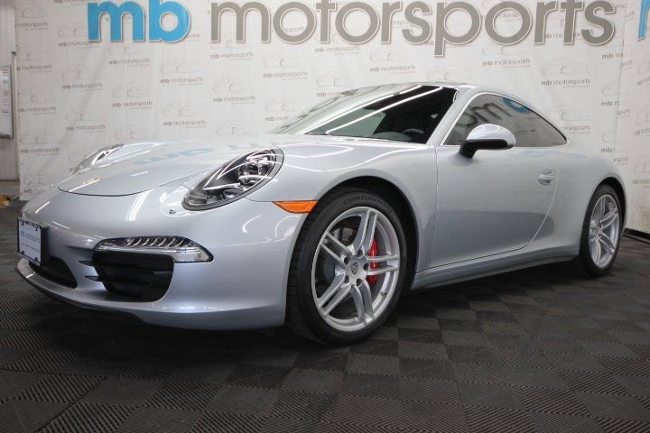 Used 2014 Porsche 911 Carrera 4 w/ Sport Chrono Package image 2