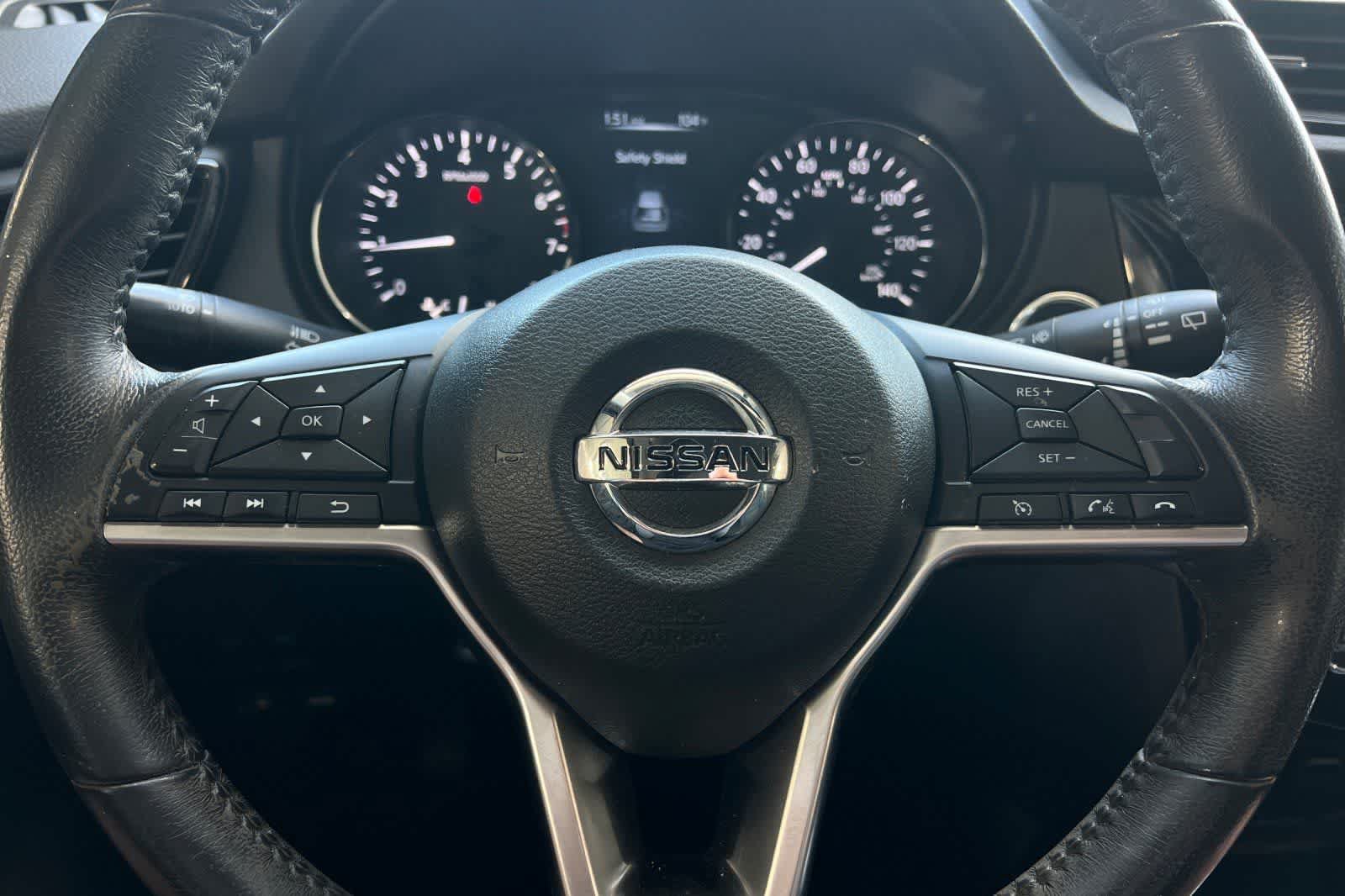 Used 2017 Nissan Rogue SV FWD image 24