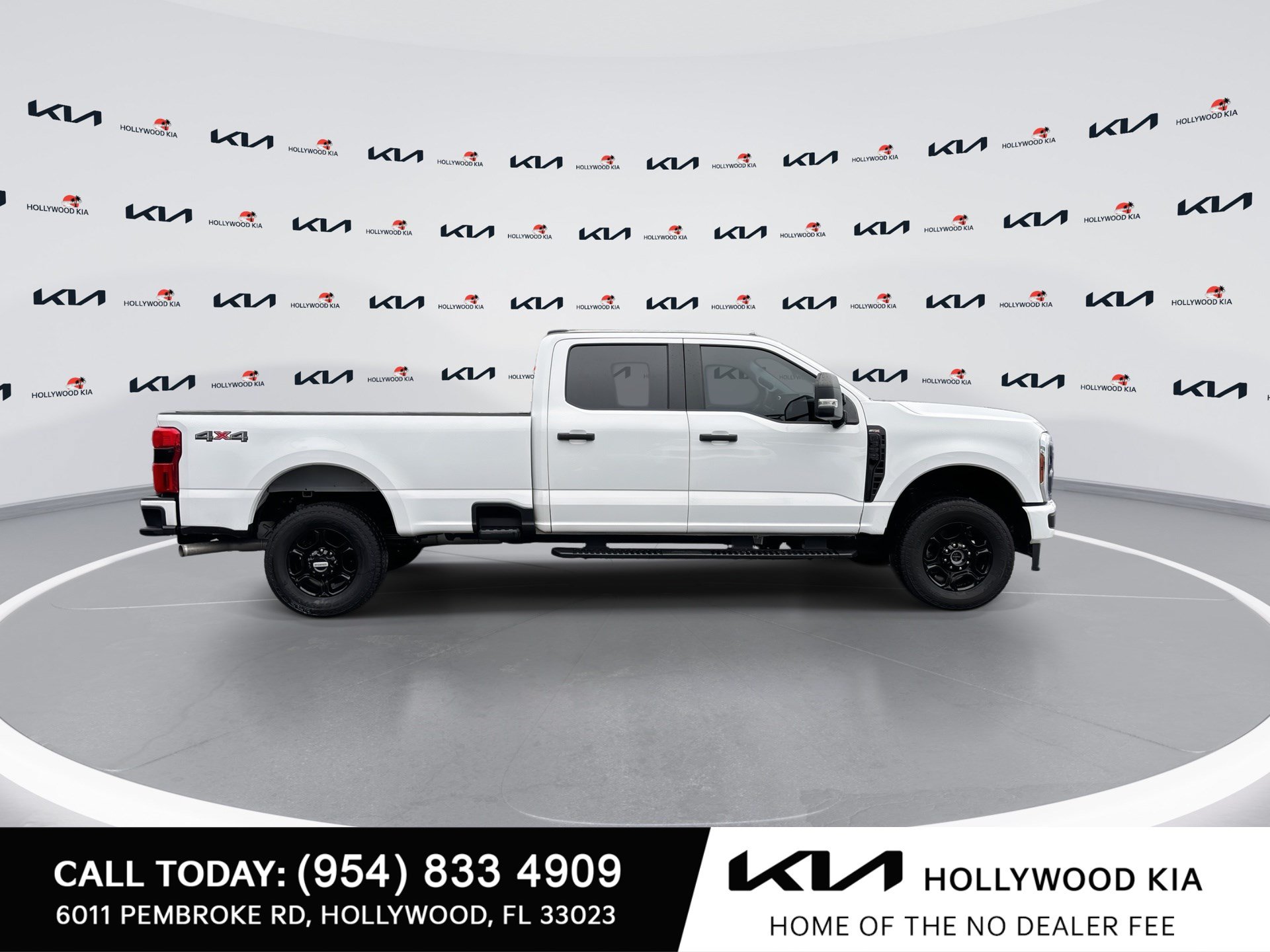 Used 2024 Ford F350 XL w/ STX Appearance Package AWD/4WD image 9