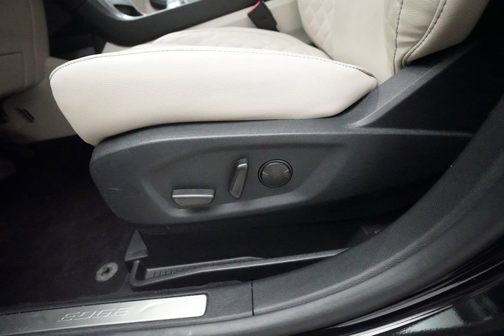 Used 2024 Ford Edge Titanium AWD/4WD image 31