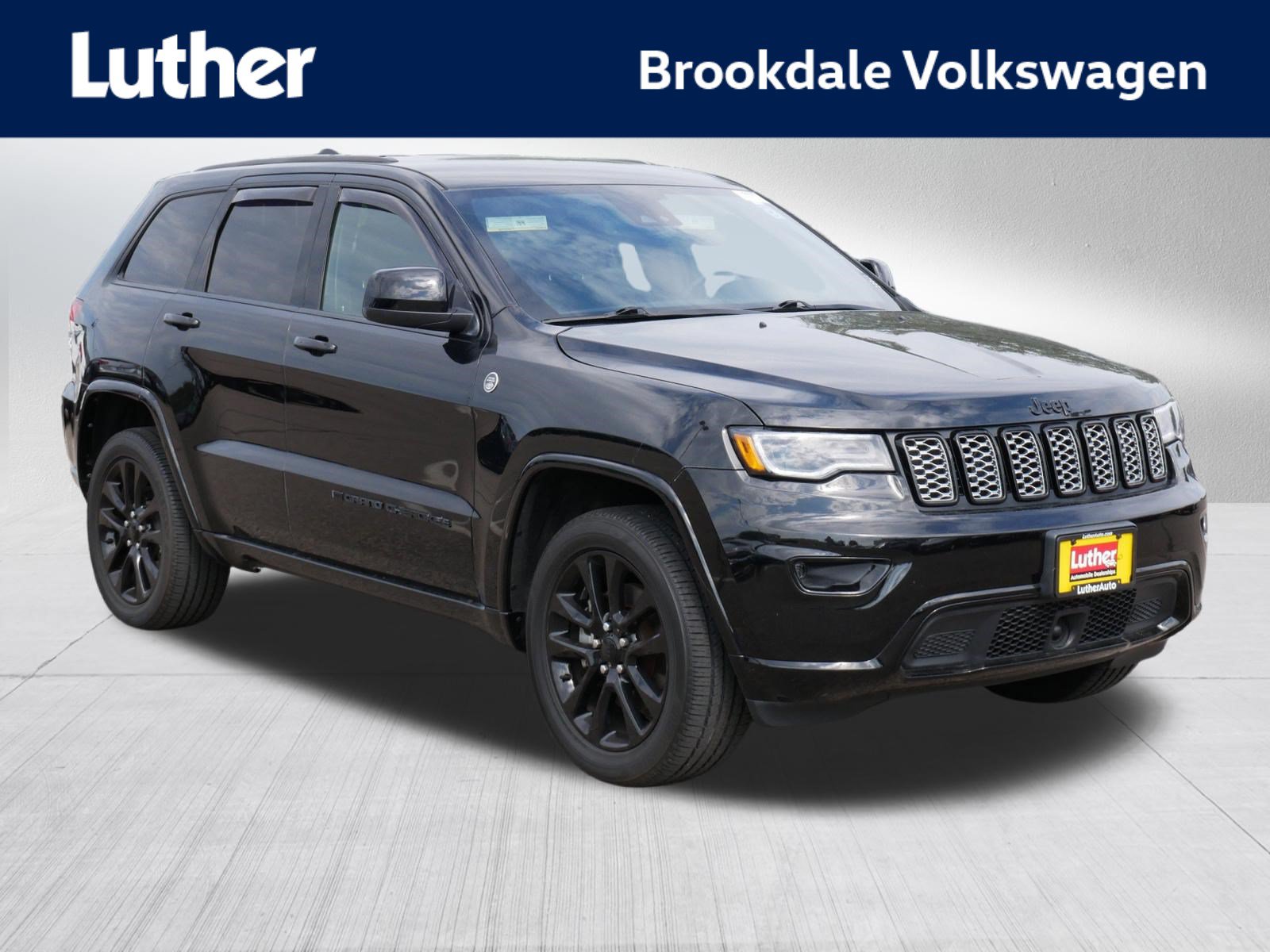 Used 2022 Jeep Grand Cherokee Laredo X AWD/4WD image 1