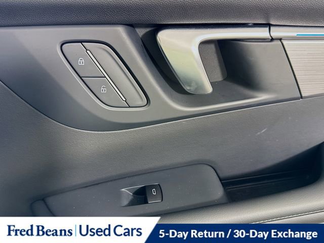 Used 2025 Buick Enclave Preferred image 37