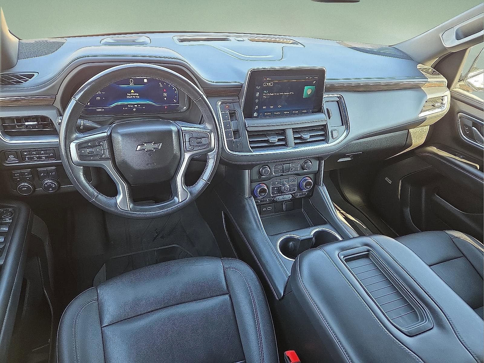 Used 2022 Chevrolet Tahoe Z71 w/ Luxury Package image 11