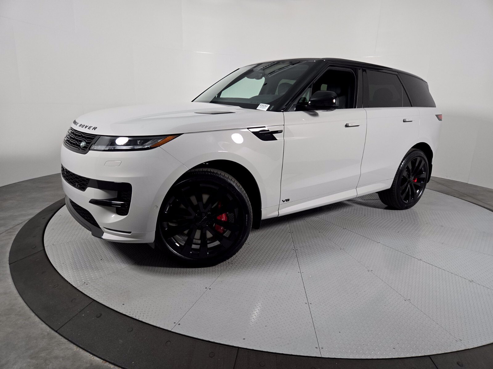 New 2026 Land Rover Range Rover Sport Dynamic SE