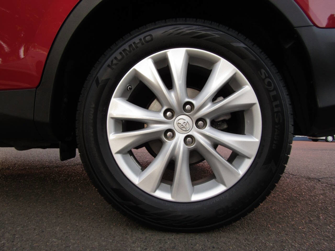 Used 2015 Toyota RAV4 Limited image 14