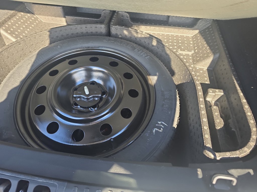 Used 2022 Lincoln Nautilus Reserve w/ Equipment Group 201A image 12