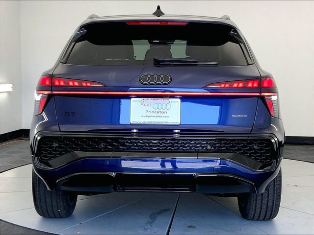 New 2026 Audi Q3 quattro 2.0T AWD/4WD image 14