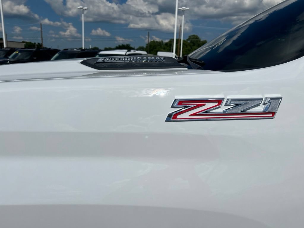 Used 2022 Chevrolet Silverado 2500 LT w/ Convenience Package AWD/4WD image 4