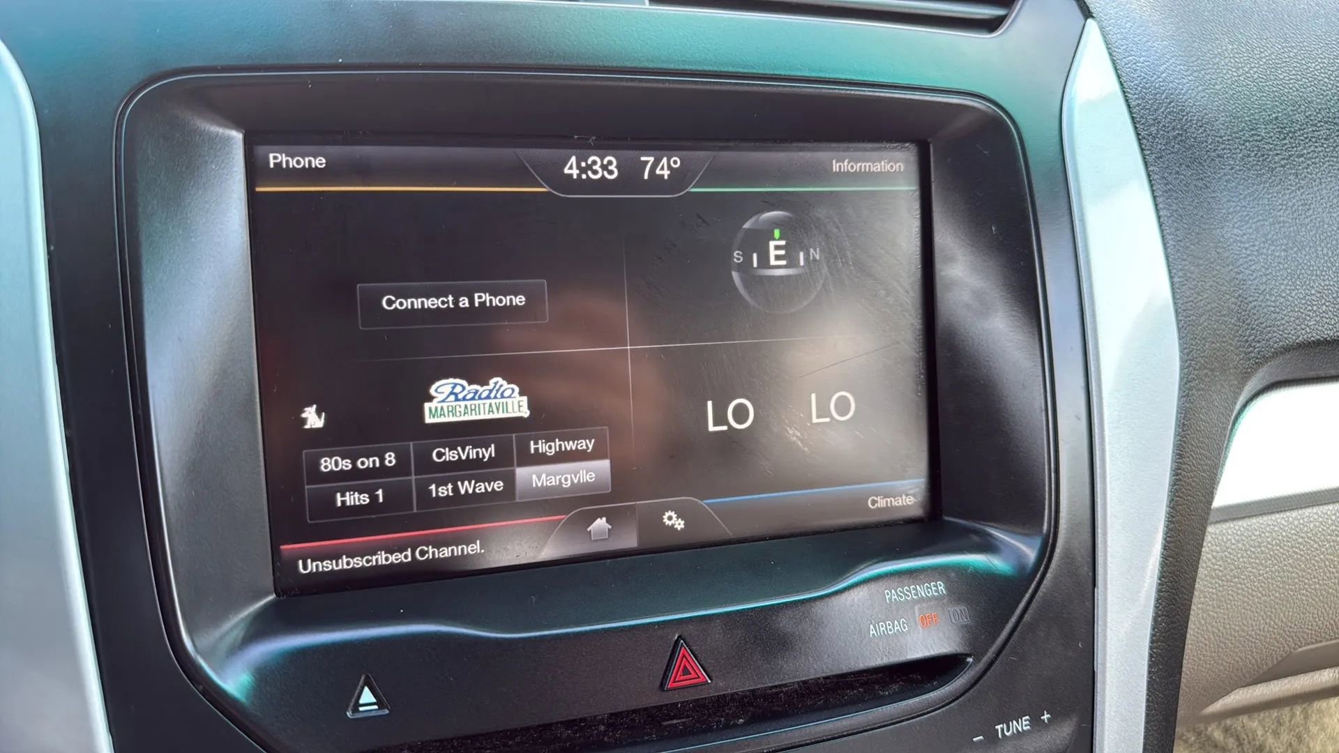 Used 2014 Ford Explorer XLT w/ Equipment Group 201A image 28