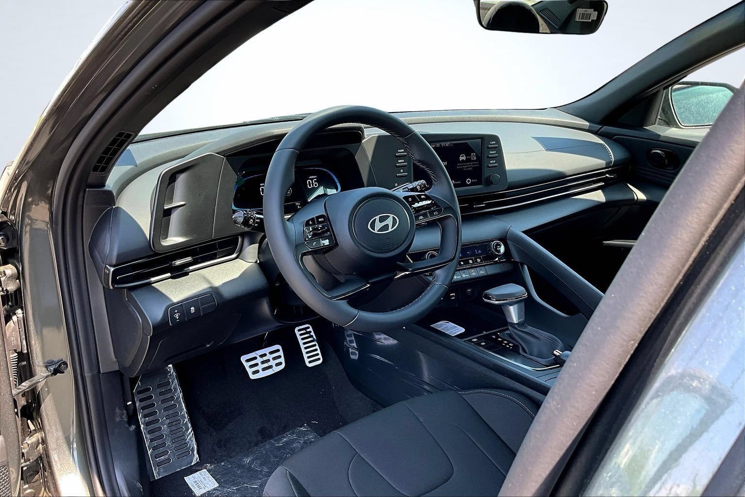 Used 2026 Hyundai Elantra Sport FWD image 10