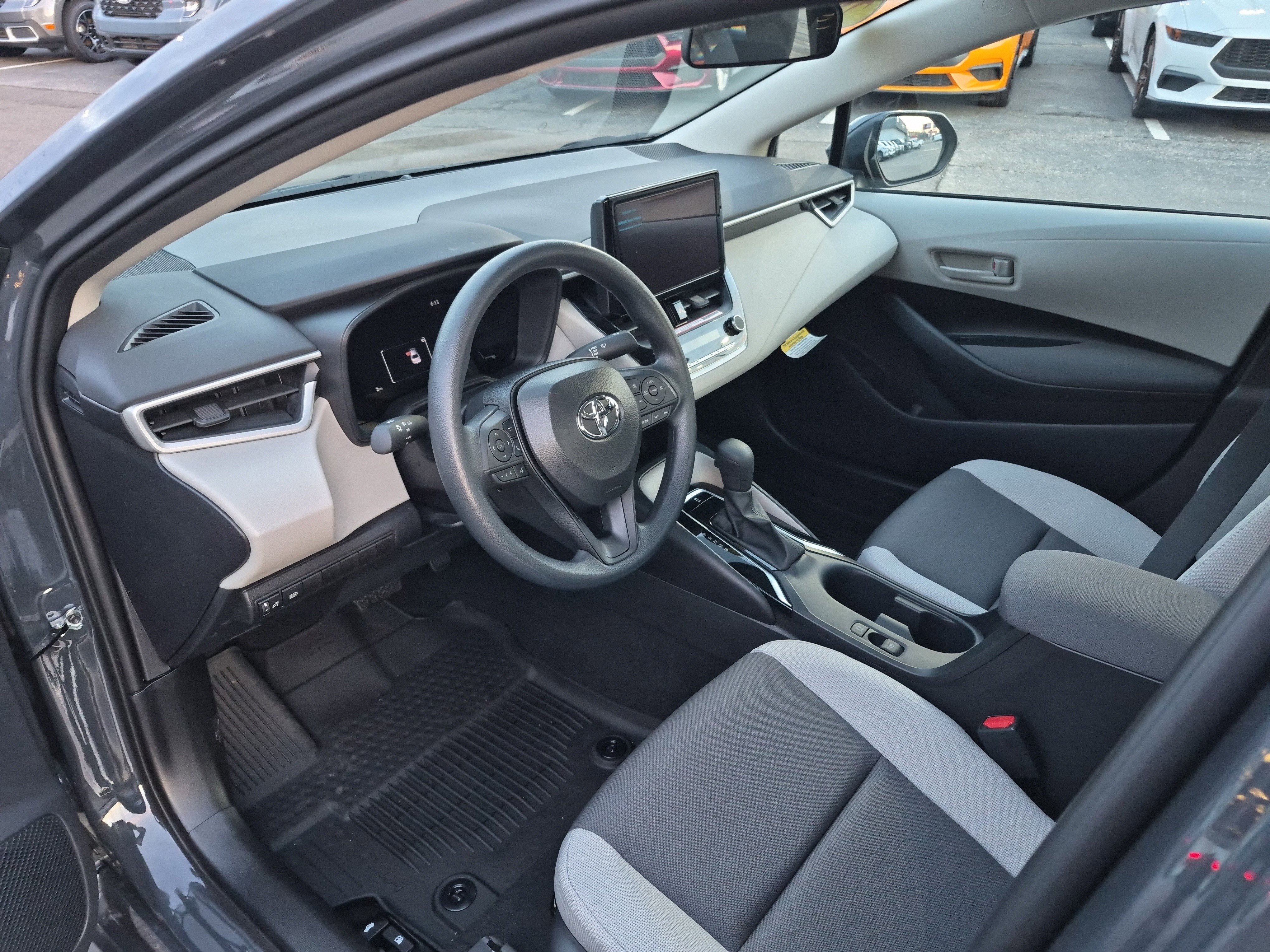 Used 2026 Toyota Corolla LE image 11