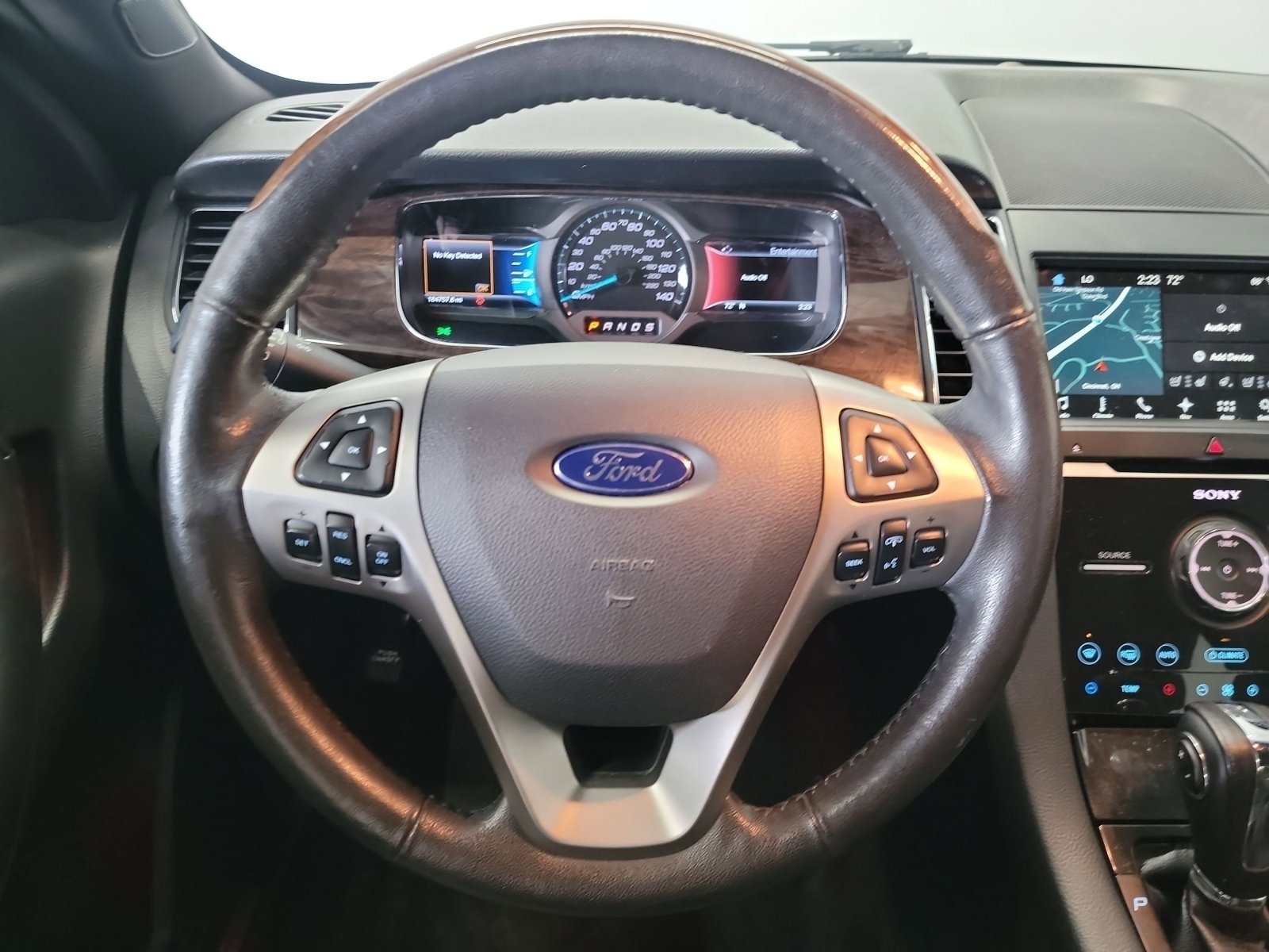 Used 2017 Ford Taurus Limited FWD image 17