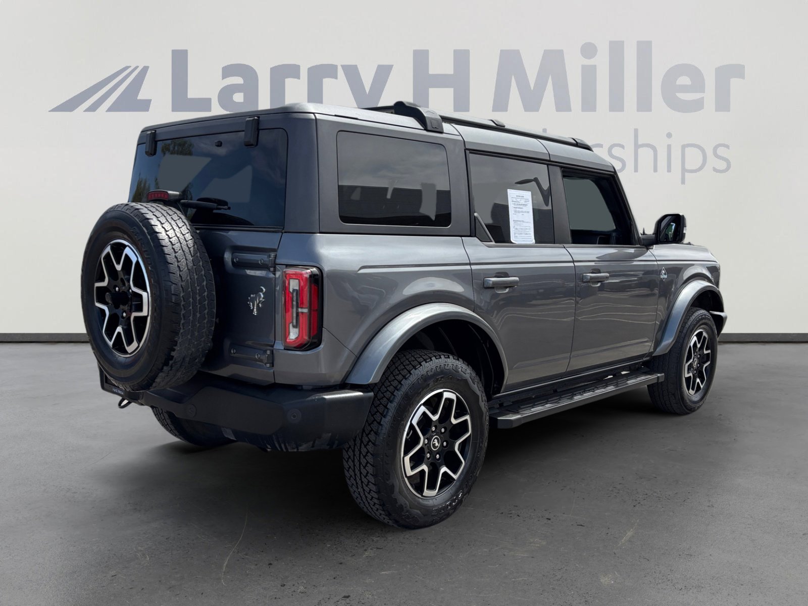 Certified 2023 Ford Bronco Outer Banks image 5