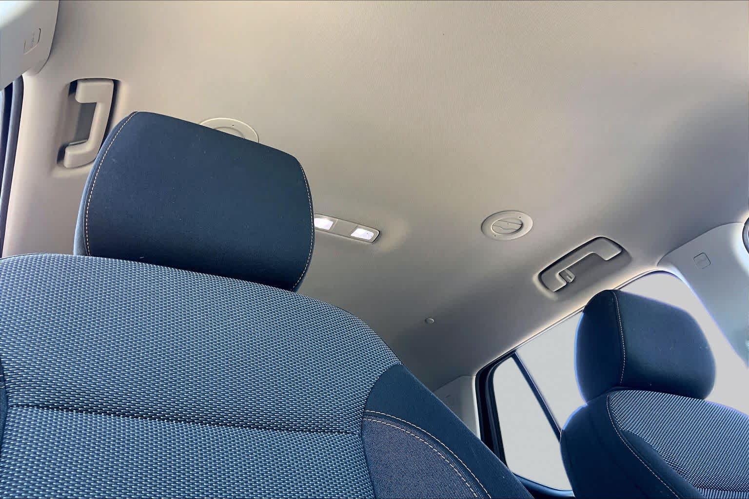 Used 2019 Chevrolet Traverse LT FWD image 14