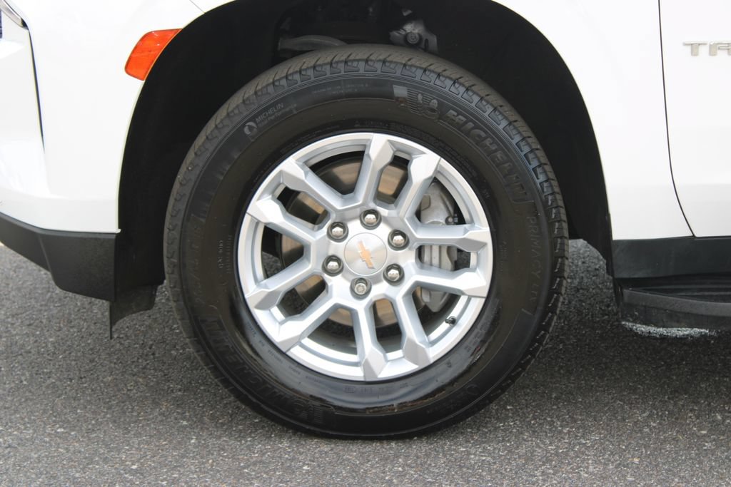 Used 2022 Chevrolet Tahoe LT w/ Luxury Package RWD image 23