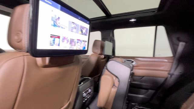 Used 2023 Chevrolet Tahoe High Country w/ Advanced Technology Package AWD/4WD image 16