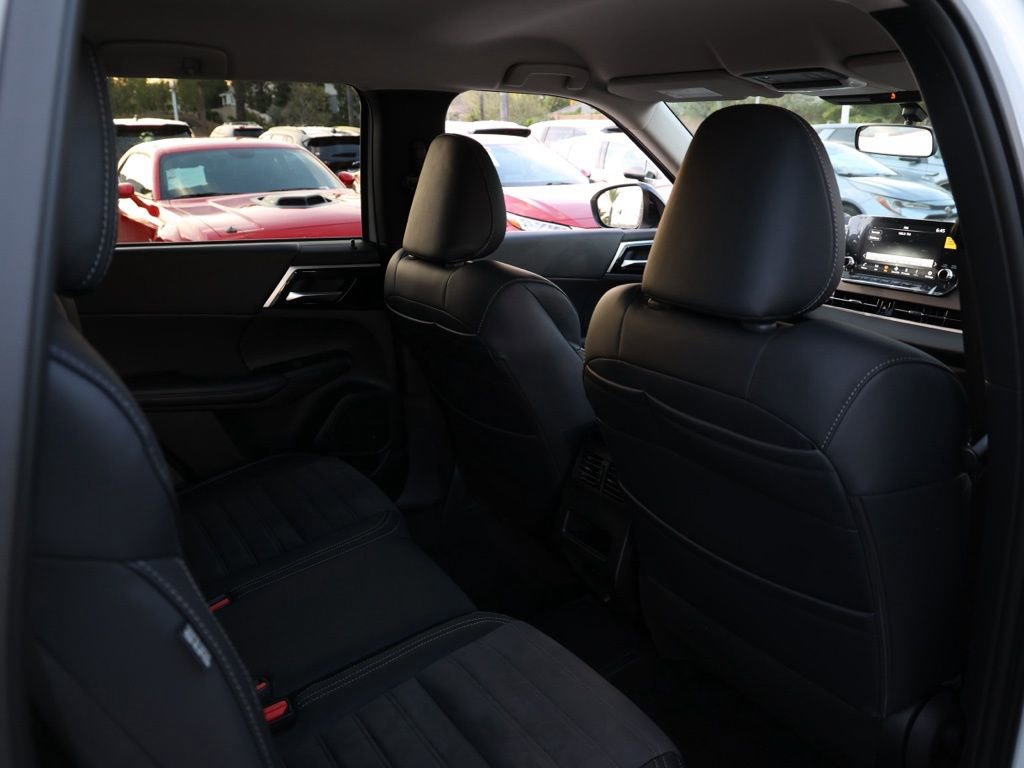 New 2026 Nissan Rogue SL image 16