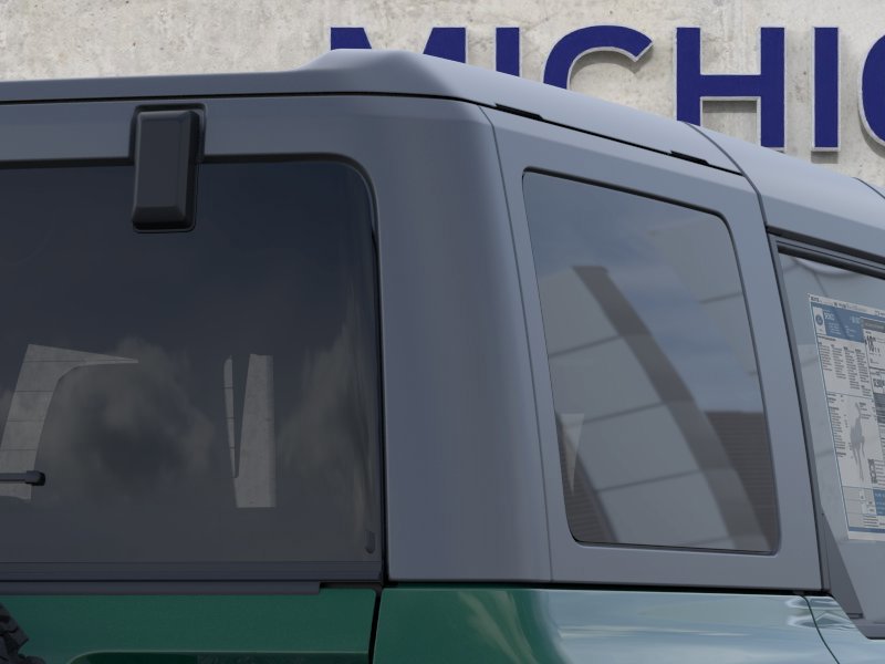 New 2025 Ford Bronco Badlands image 25